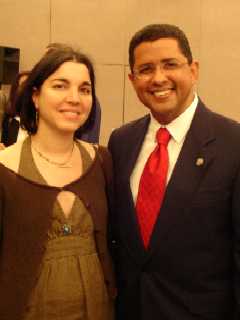 Our director Ziba Norman meeting Francisco Flores, President of El Salvador 1999-2004